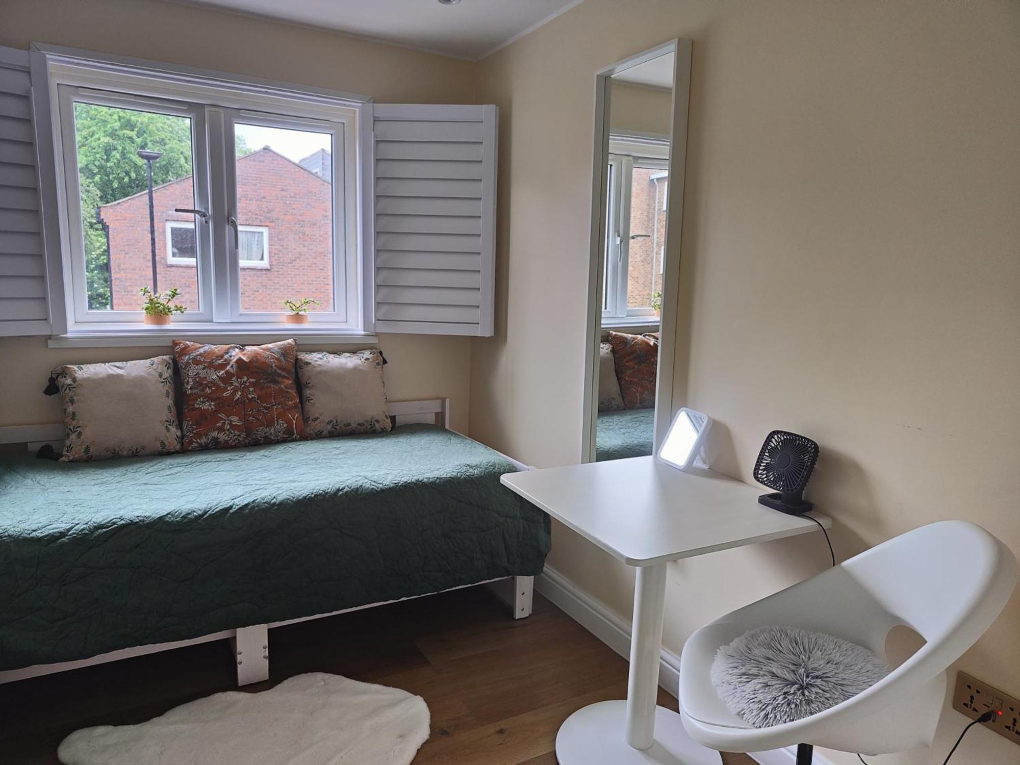 Clifton House O2 & Excel Rooms With Private Bathroom And Breakfast Option Лондон Экстерьер фото